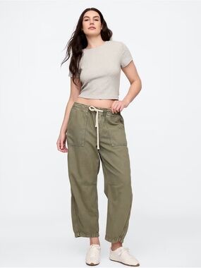 GAP pull on barrel khaki crop jeans Sz S